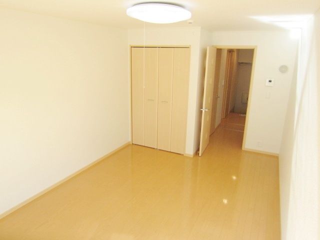 その他部屋・スペース　★明るい洋室★