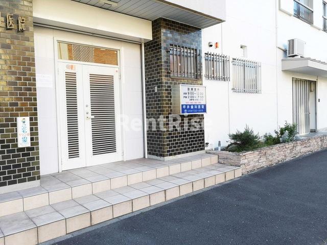 その他　坪井歯科医院 0.2km