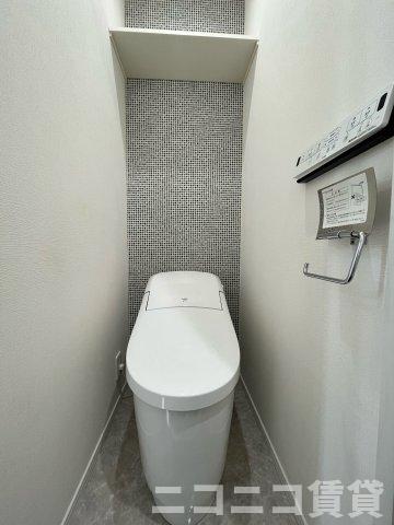 都営大江戸線 牛込柳町駅 徒歩5分 2階建 築4年のトイレ写真