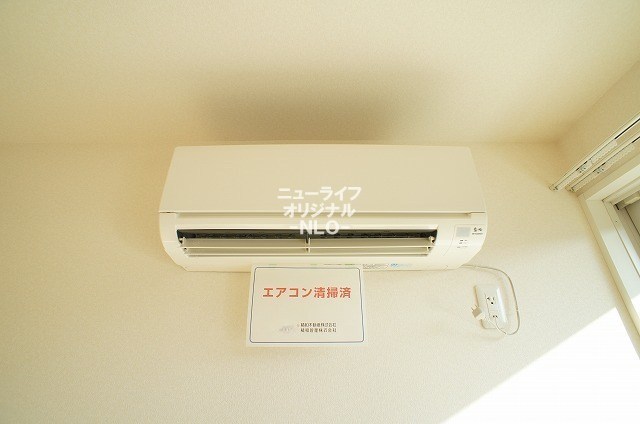 その他設備　快適な暮らしに欠かせないエアコン付☆