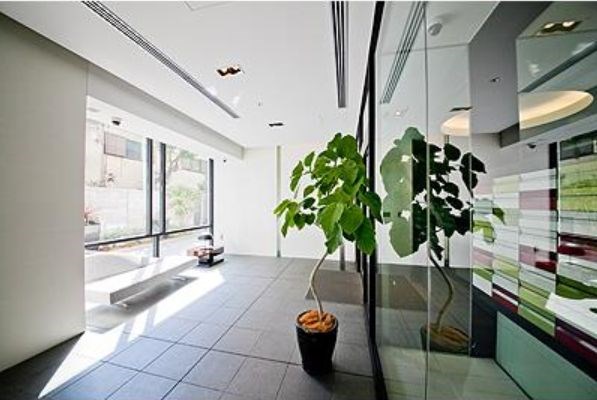 ロビー　★《見学予約受け付け中》設備充実のハイグレード賃貸マンション