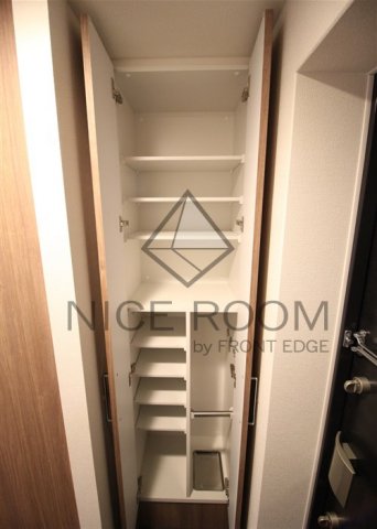 玄関　プレサンス松屋町グレース シューズボックス