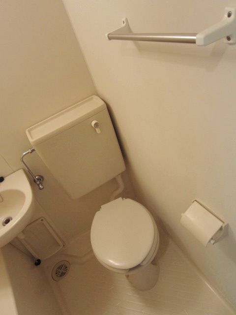 トイレ　★トイレとお風呂が一緒になってます★