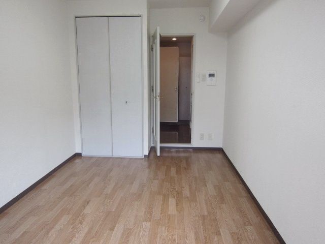その他部屋・スペース　★きれいなフローリングの6帖★