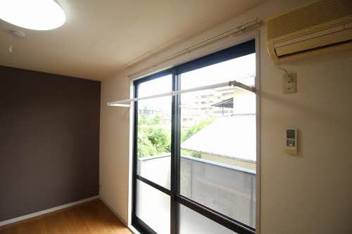 その他設備　室内物干し