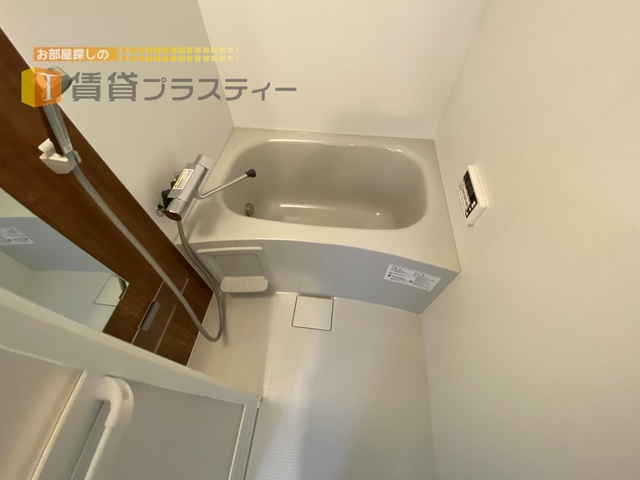バス・シャワールーム　追い炊きも出来ます。