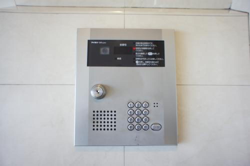 セキュリティ　安心のオートロックです