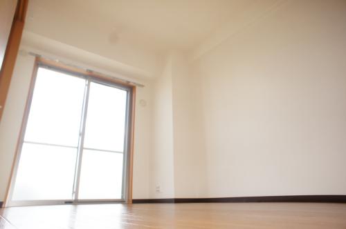 その他　明るいフローリングのお部屋です。