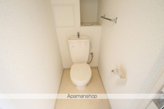 阪急宝塚線 三国駅 徒歩10分 9階建 築19年のトイレ写真
