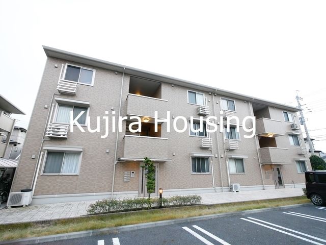 建物外観　★防犯カメラ付き物件です★