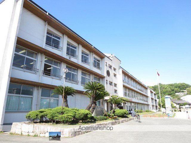 小学校　倉敷西小学校（小学校）まで700m