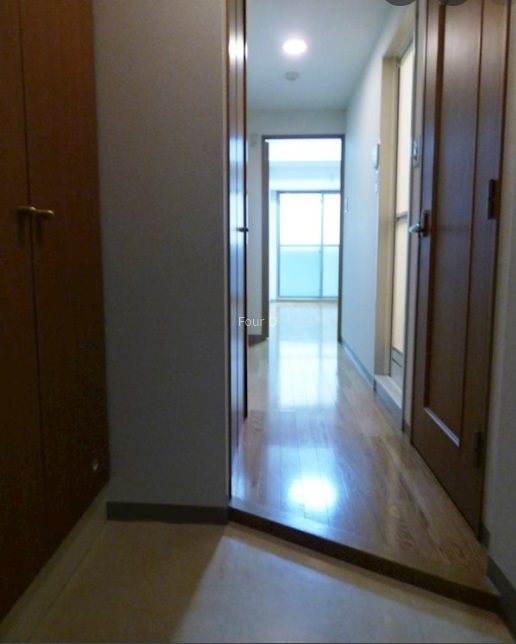 玄関　★見学予約受付中★
