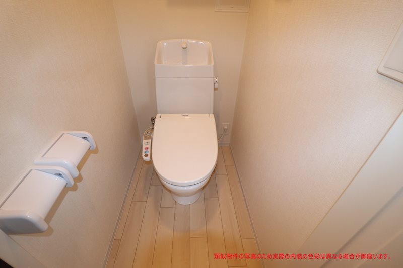 トイレ　類似もしくは同型モデルの写真です。
