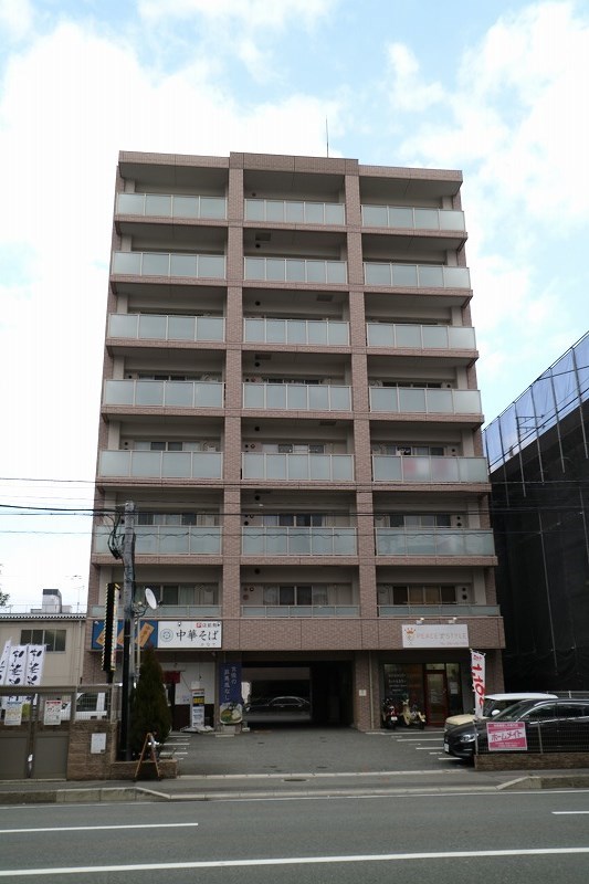 建物外観　堂々たる外観