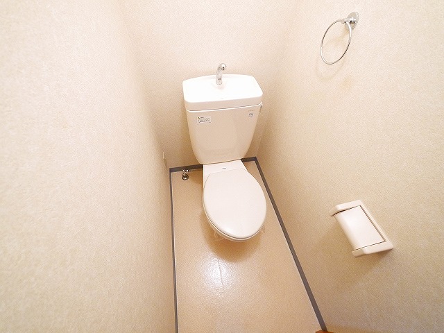 トイレ　清潔感のあるトイレです