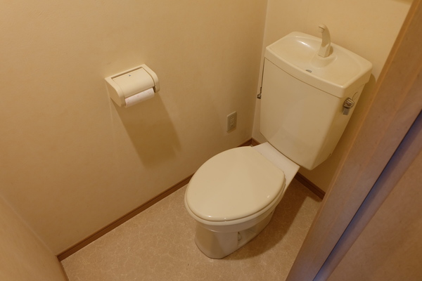 プチフローラのトイレ写真