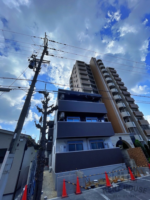 建物外観　外観（建築中）