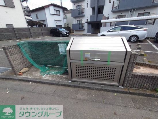 エントランス　庭