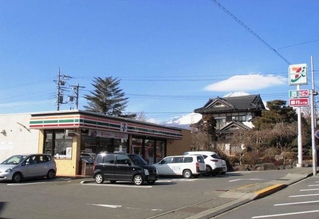 コンビニ　セブンイレブン御殿場川島田店（コンビニ）まで1100m