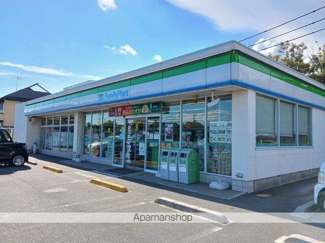 コンビニ　ファミリーマートさん（コンビニ）まで350m