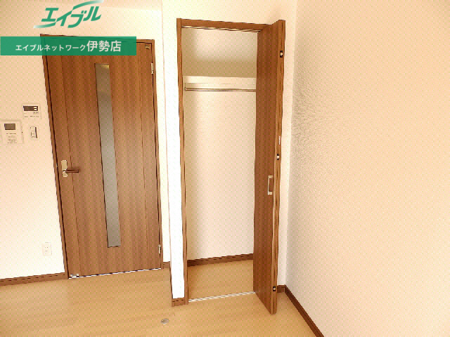 収納　クローゼット