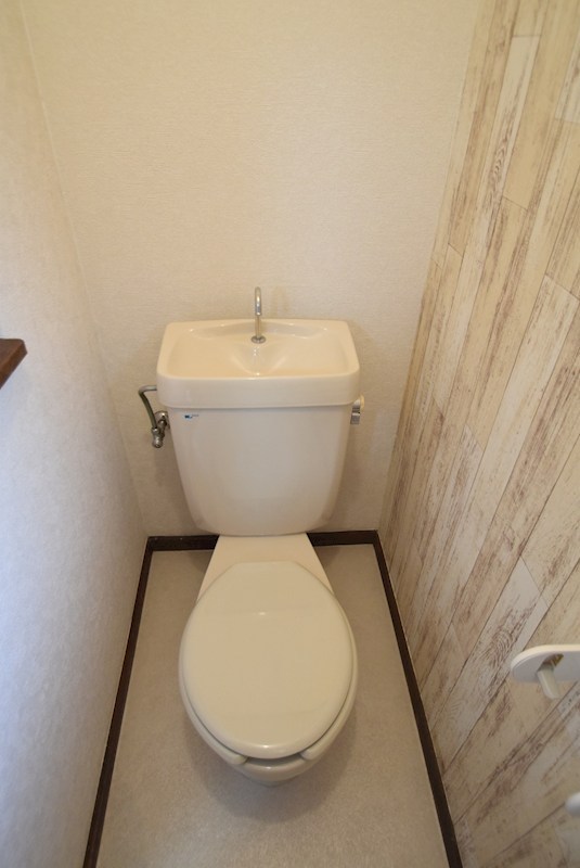 メゾン綾瀬のトイレ写真