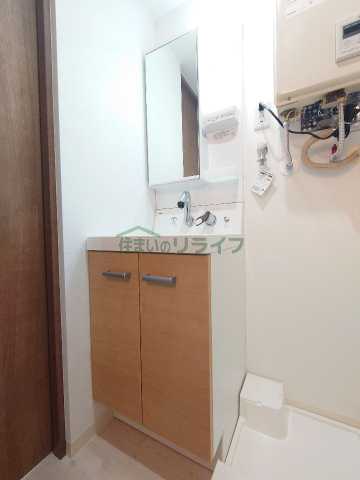 洗面設備　別部屋の参考写真です
