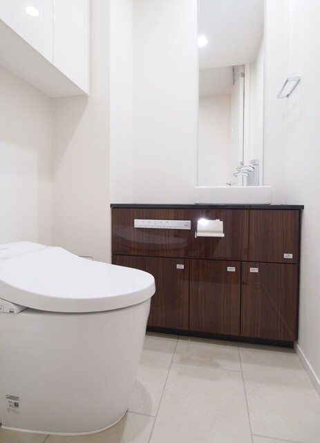 トイレ　※写真は同タイプ住戸です。