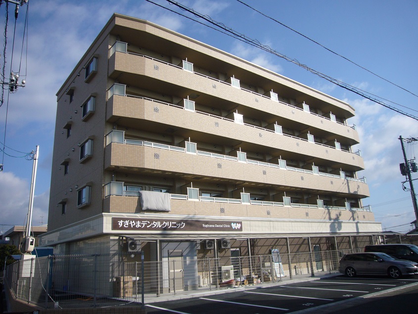 岡山市南区新保のマンションの建物外観