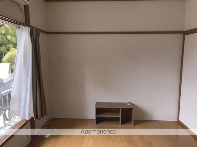 トヨタハイツの居間写真