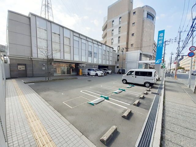 銀行　福岡銀行福岡流通センター支店（銀行）まで450m