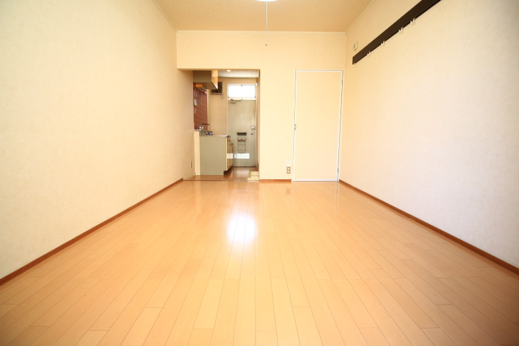 その他部屋・スペース　広くて明るい寝室