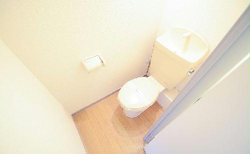 【レオパレスブルーマリンIIのトイレ】