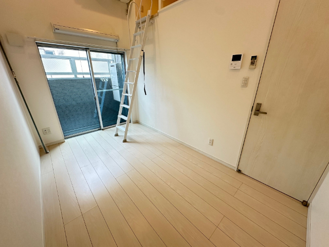 居室・リビング　洋室