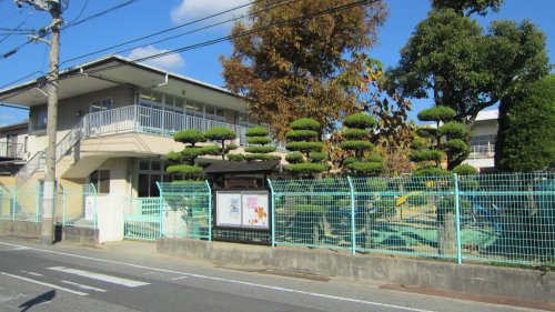 【福山市曙町のアパートの幼稚園・保育園】