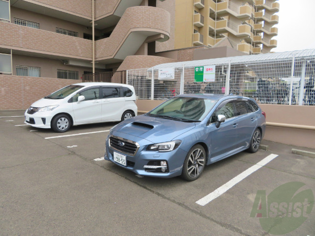 【仙台市泉区八乙女のマンションの駐車場】