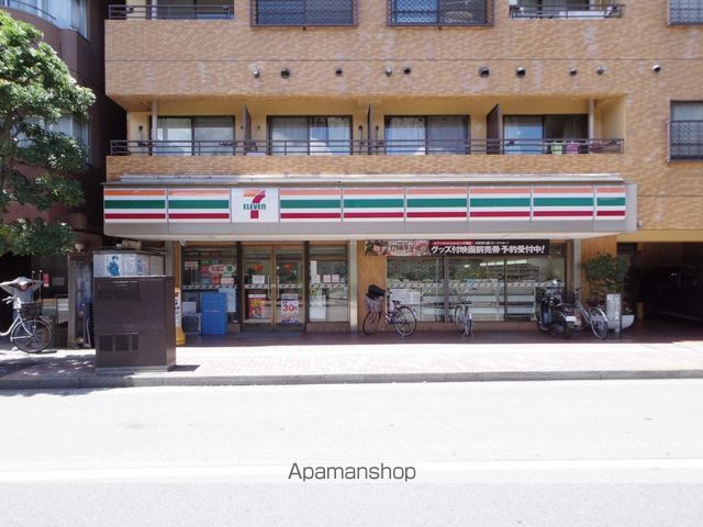 コンビニ　セブンイレブン（コンビニ）まで338m