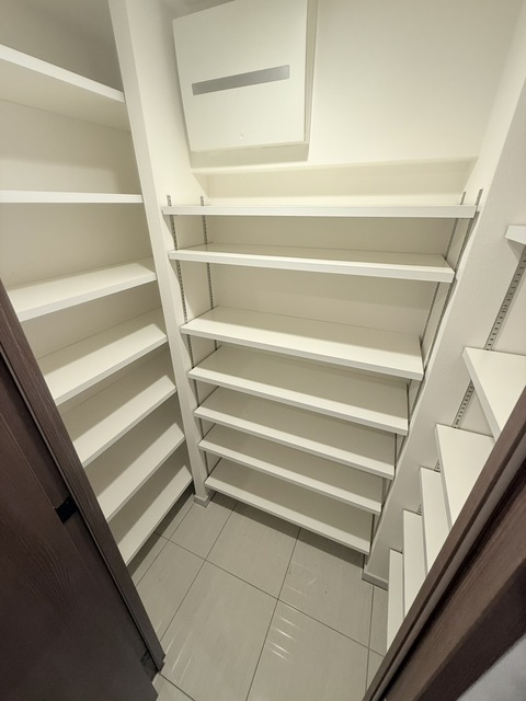 収納　シューズインクローゼット