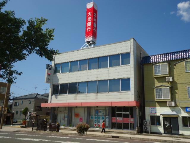 【新潟市中央区川岸町のマンションの銀行】