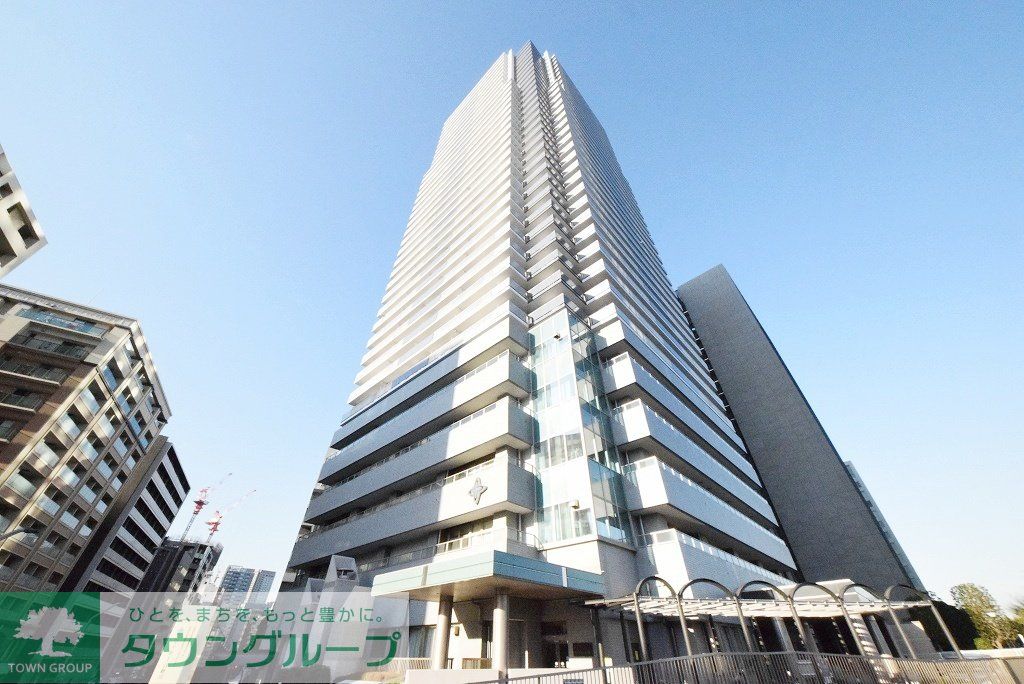 中央区新川のマンションの建物外観