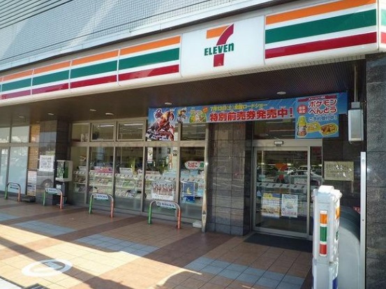 コンビニ　セブン‐イレブン 浜松イーストタウン店（コンビニ）まで231m