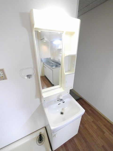 洗面設備　★忙しい朝に便利な独立洗面台★