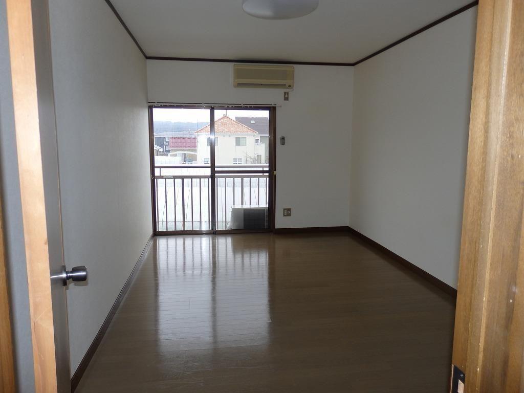 その他　8.4帖の広さあり、広々使用できます。