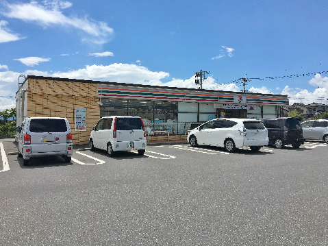 コンビニ　セブンイレブン 南隼人店（コンビニ）まで318m