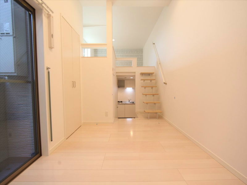 その他　洋室6帖　上階ロフト5.9帖（収納でも部屋でも使えます）