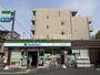コンビニ　ファミリーマート内代町二丁目店（コンビニ）まで606m
