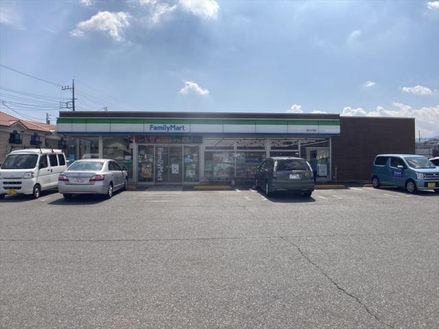 コンビニ　ファミリーマート（コンビニ）まで4751m