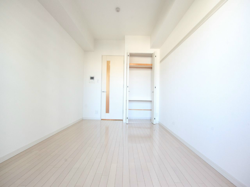 居室・リビング　洋室6帖　クローゼット付（収納充実してます）