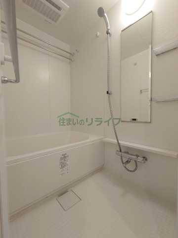 バス・シャワールーム　別部屋の参考写真で御座います。