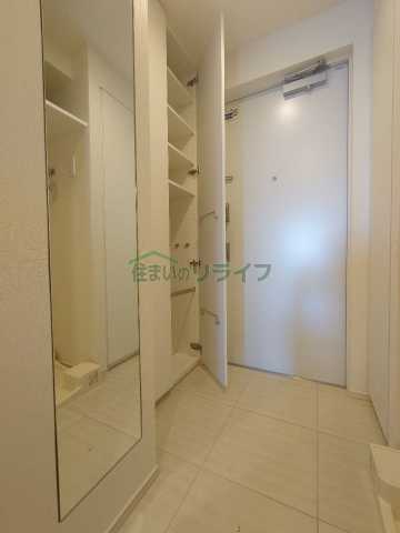 玄関　別部屋の参考写真で御座います。